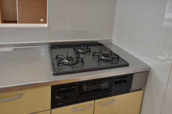 シャンポール東川原