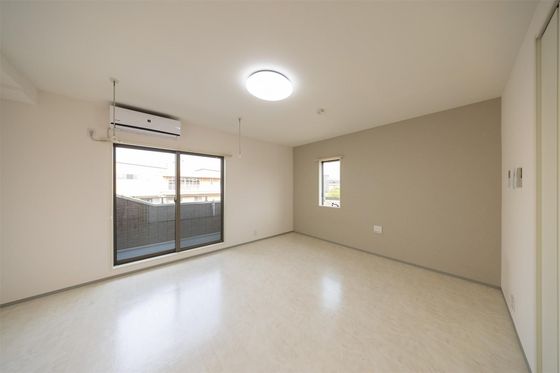 フィユメゾン学南町