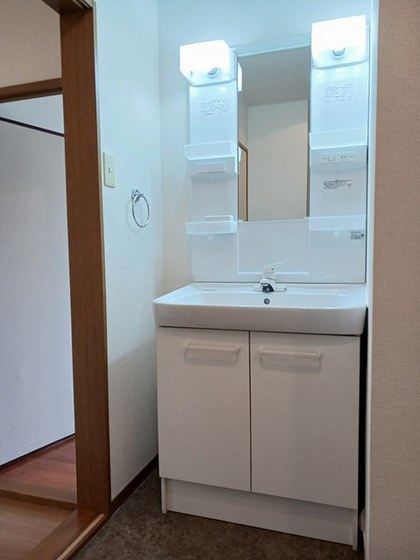 ニューエルディム花水木B