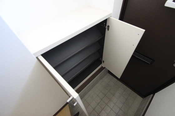 西川貸家二戸一 西