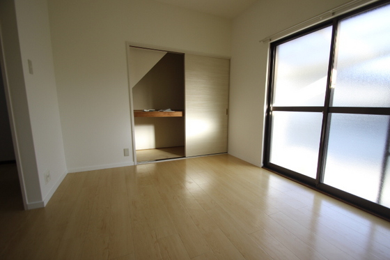 西川貸家二戸一 西