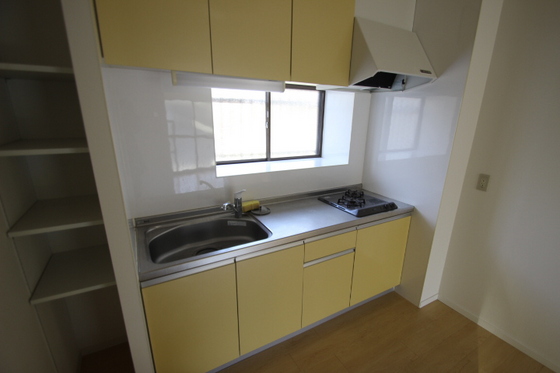 西川貸家二戸一 西