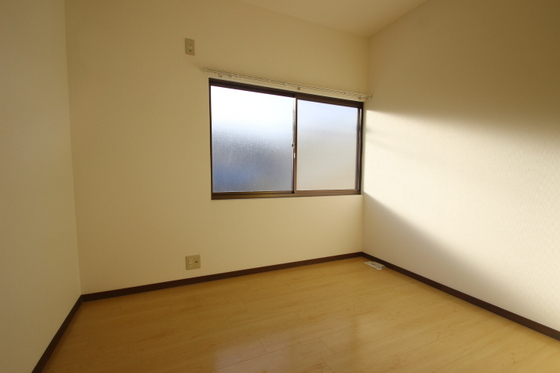 西川貸家二戸一 西