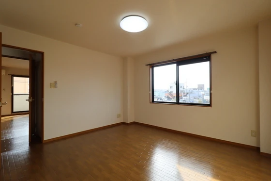 コートヴィレッジ若沼 A棟