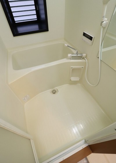 コートヴィレッジ若沼 A棟