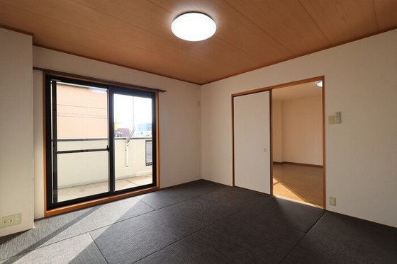 コートヴィレッジ若沼 A棟