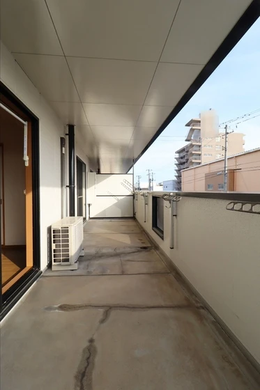 コートヴィレッジ若沼 A棟