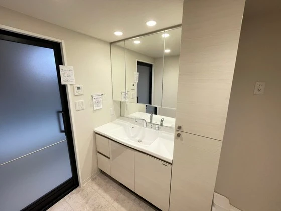 プレサンスロジェ上幟町