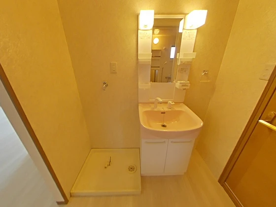 フリーダムスクエア小山