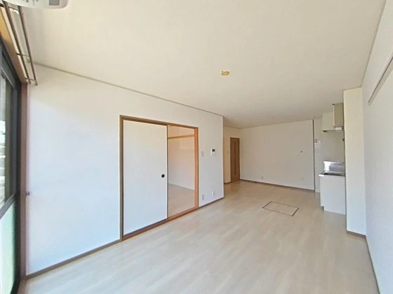 フリーダムスクエア小山