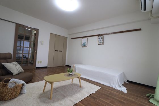 アジュール下中野