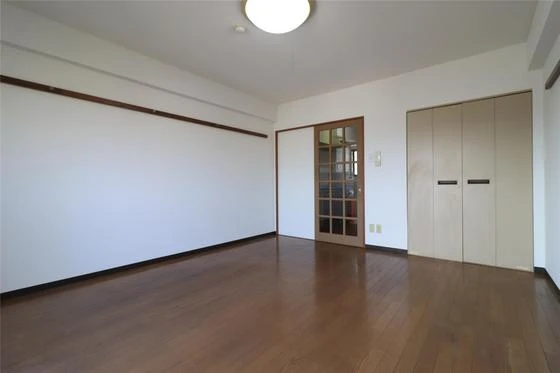 アジュール下中野