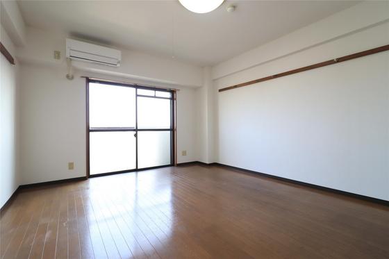 アジュール下中野