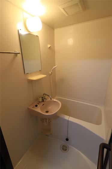 アジュール下中野