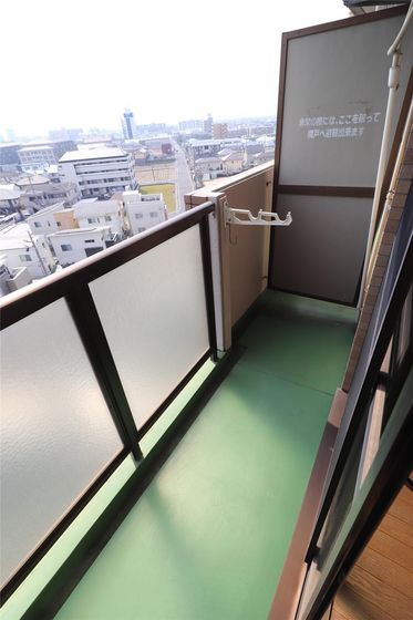 アジュール下中野