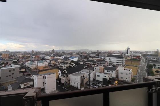 アジュール下中野