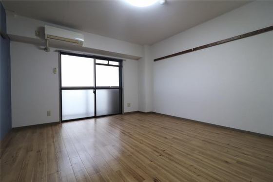 アジュール下中野