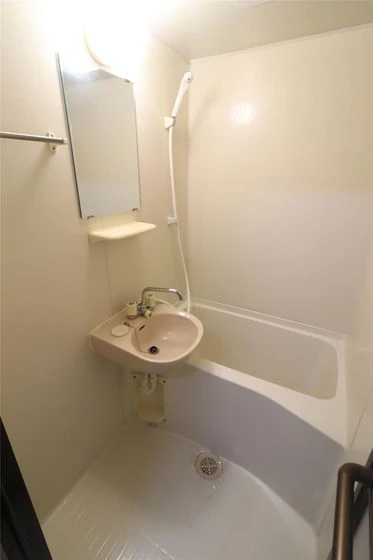 アジュール下中野