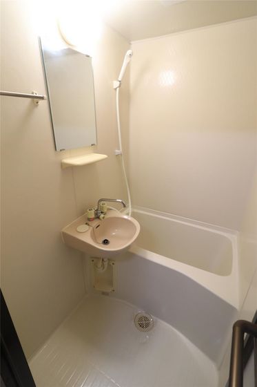 アジュール下中野