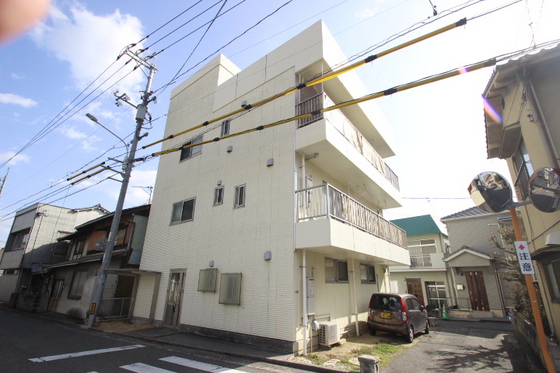 メリーアパ―ト