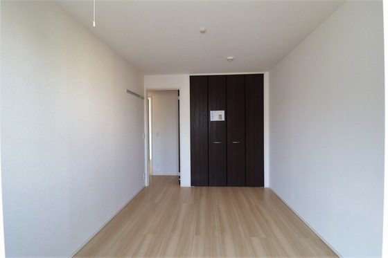 ラフィーネ下中野C棟