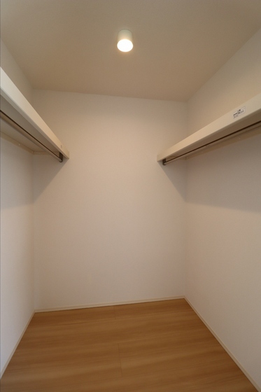 ラフィーネ下中野C棟