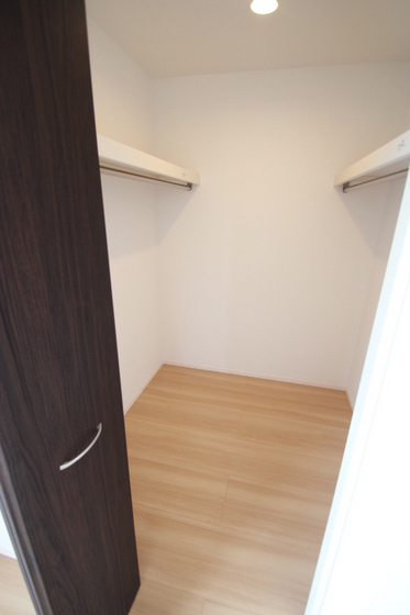 ラフィーネ下中野C棟