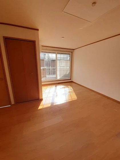 クレストハイムD