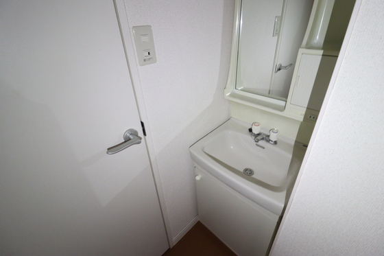 レオパレスひいらぎⅢ