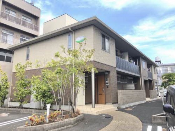 シャーメゾンMOMO