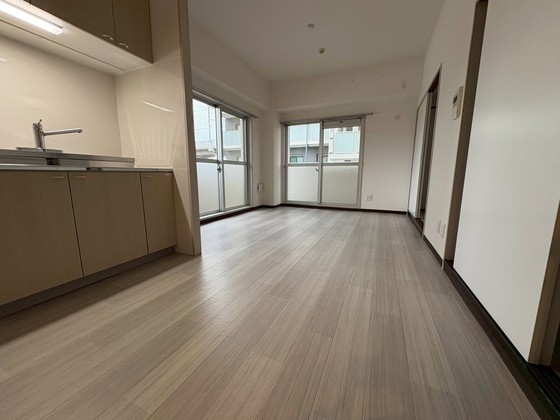 センチュリー世良