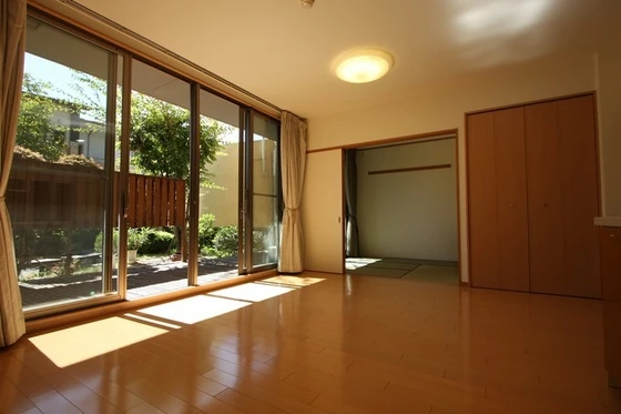 シーズンコート青江