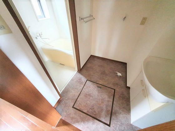 クレールせせら B棟