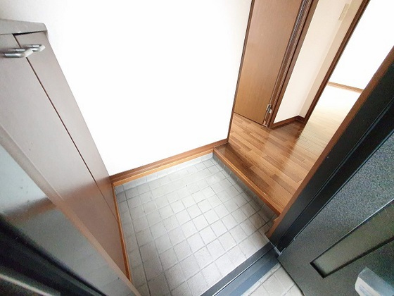 クレールせせら B棟