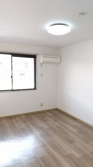 ファミールパレス B棟