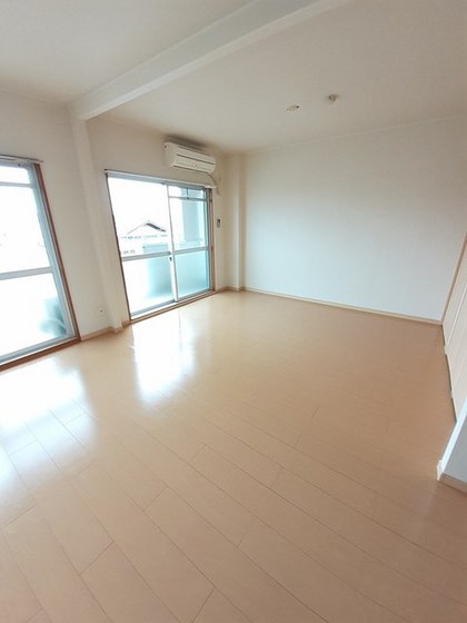 マンションエトランゼ