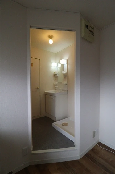 関ニューバリヤ A棟