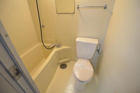 ホワイトメゾン津島D