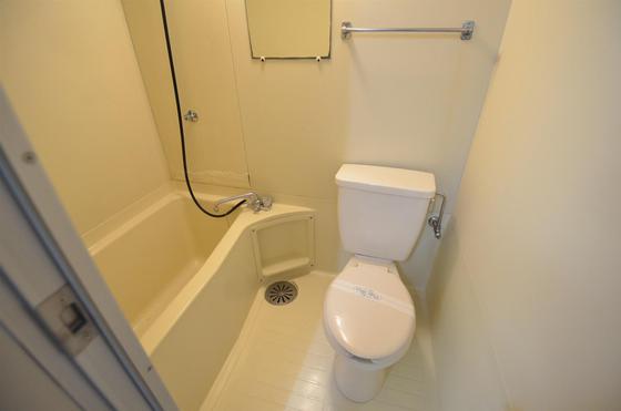 ホワイトメゾン津島D