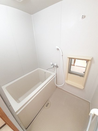 クレストール亀山