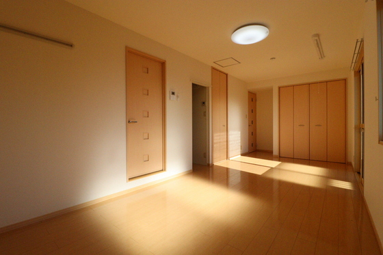 リビングタウン豊成 B棟