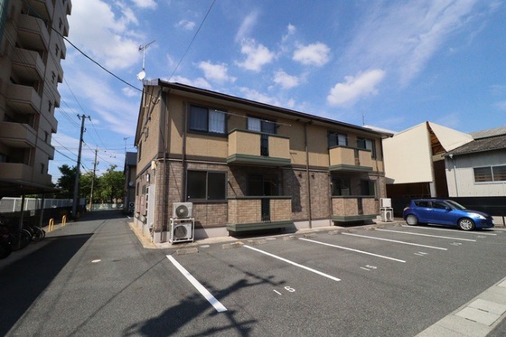 リビングタウン豊成 B棟