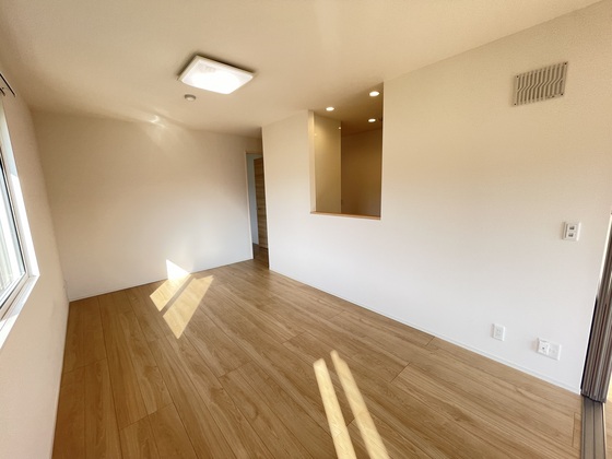 リバーサイド伴中央