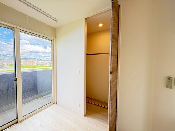 アネシス寺家A・B A棟