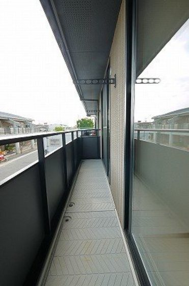 シャンポールながせE棟