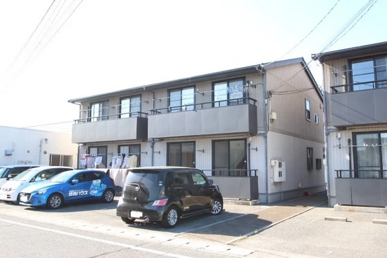 シャンポールながせE棟