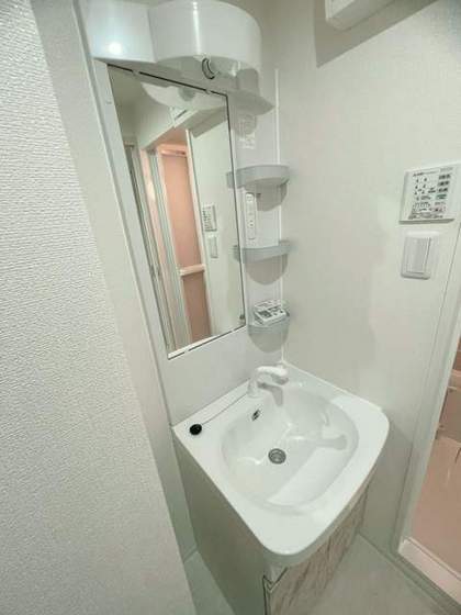 月光江波東参番館