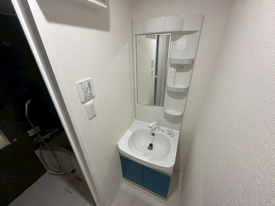 月光江波東四番館