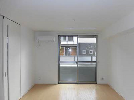 ラ・パーチェ ナガオカ E棟