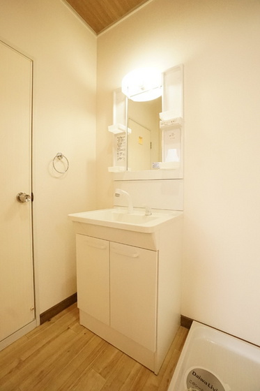 雨あがりの虹 A棟